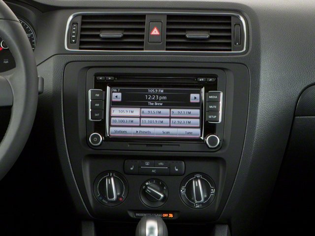 Used 2013 Black Volkswagen TDI w/Premium/Nav image 10