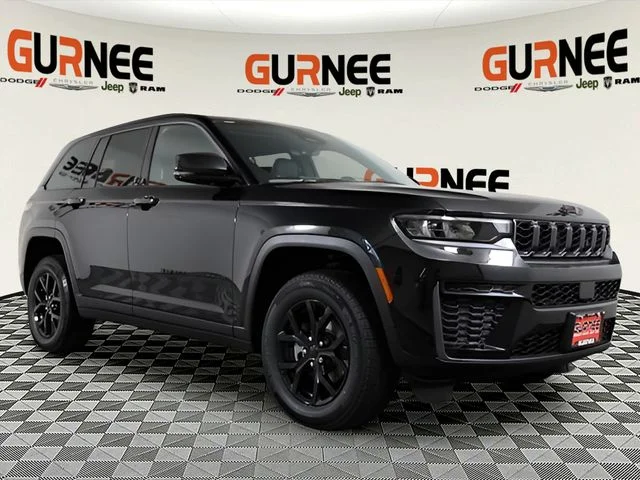 New 2026 Diamond Black Crystal Pearl-Coat Exterior Paint Jeep Altitude image 30