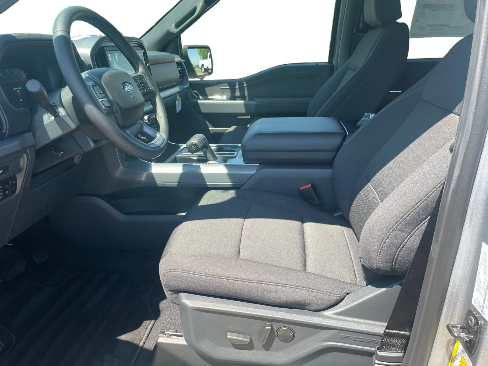 New 2026 Iconic Silver Metallic Ford XLT image 14
