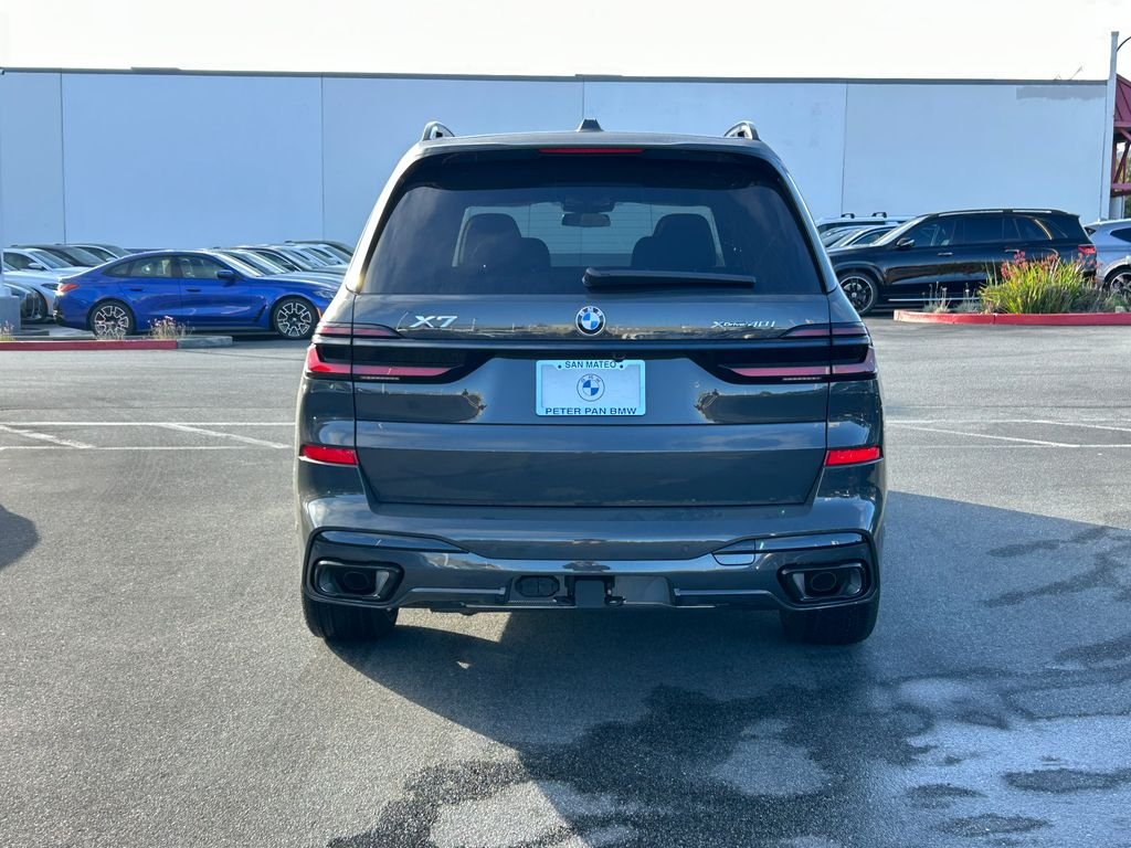 New 2027 Dravit Grey Metallic BMW xDrive40i image 4