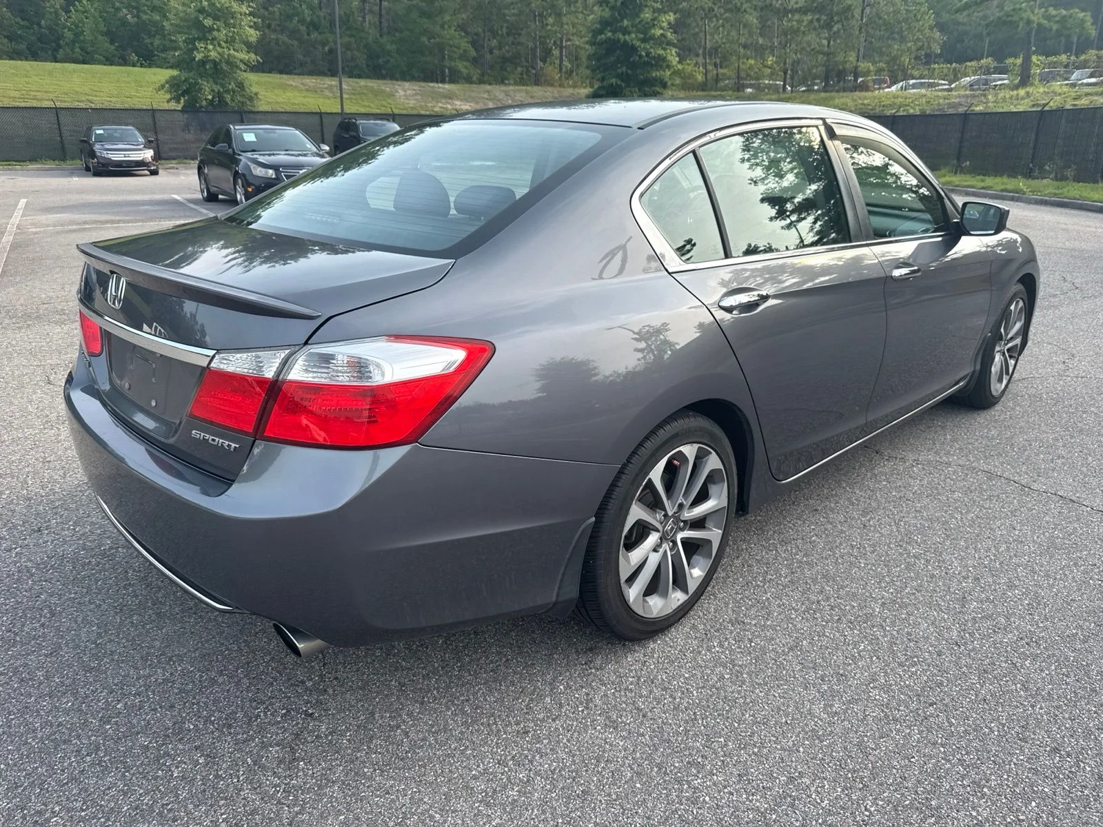 Used 2013  Honda Sport image 2