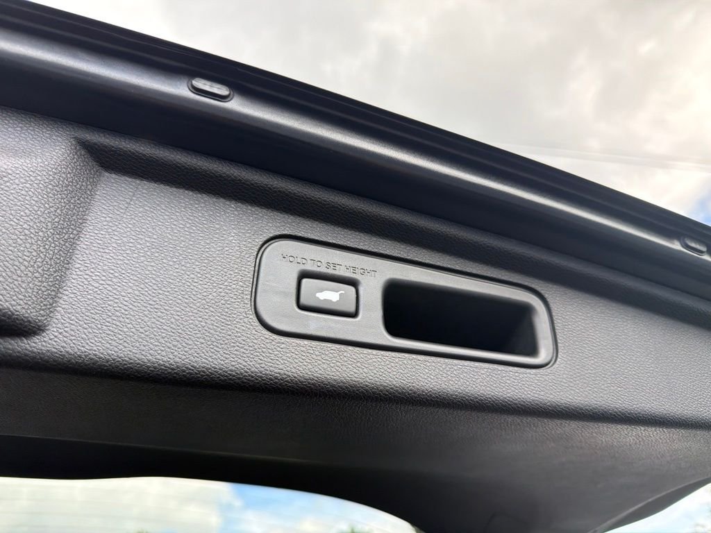 2024 Honda Odyssey EX-L - Photo 23