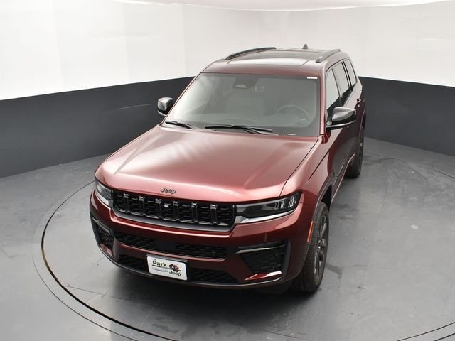 New 2026 Velvet Red Pearl-Coat Exterior Paint Jeep Limited image 14