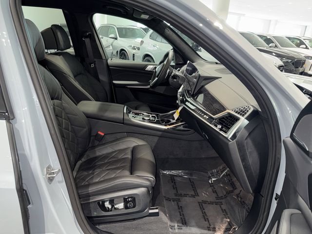 New 2027 Brooklyn Grey Metallic BMW xDrive40i image 9