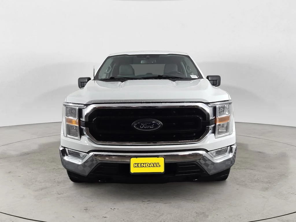 Used 2022 White Ford XLT image 2