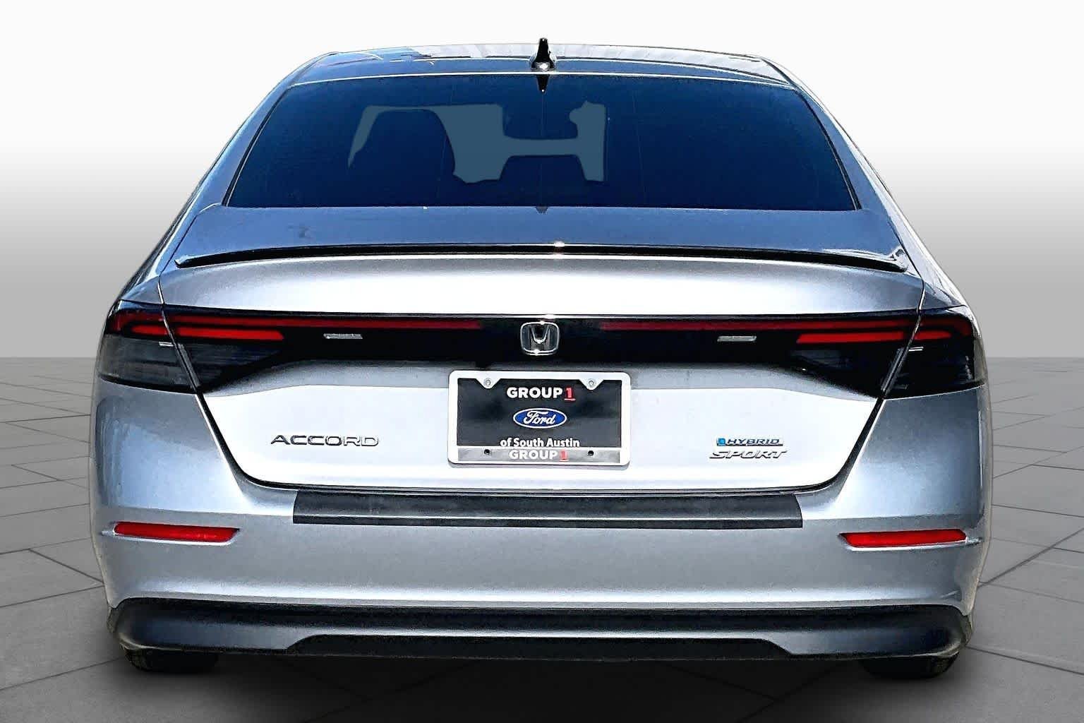 Used 2023 Lunar Silver Metallic Honda Sport image 5
