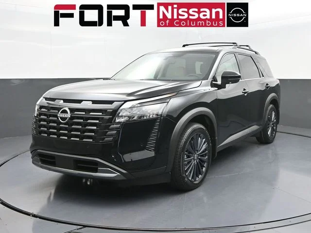 2026 Nissan Pathfinder SL 2WD's photo