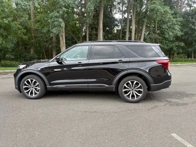 Certified Used 2023 Black Metallic Ford ST-Line image 3