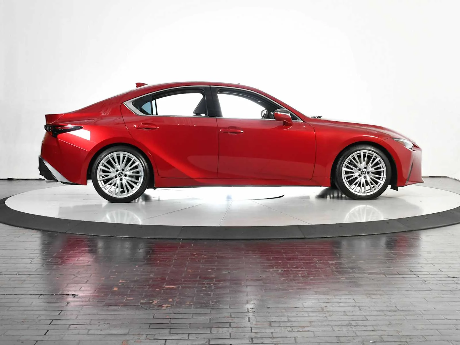 Used 2022 Matador Red Mica Lexus  image 6