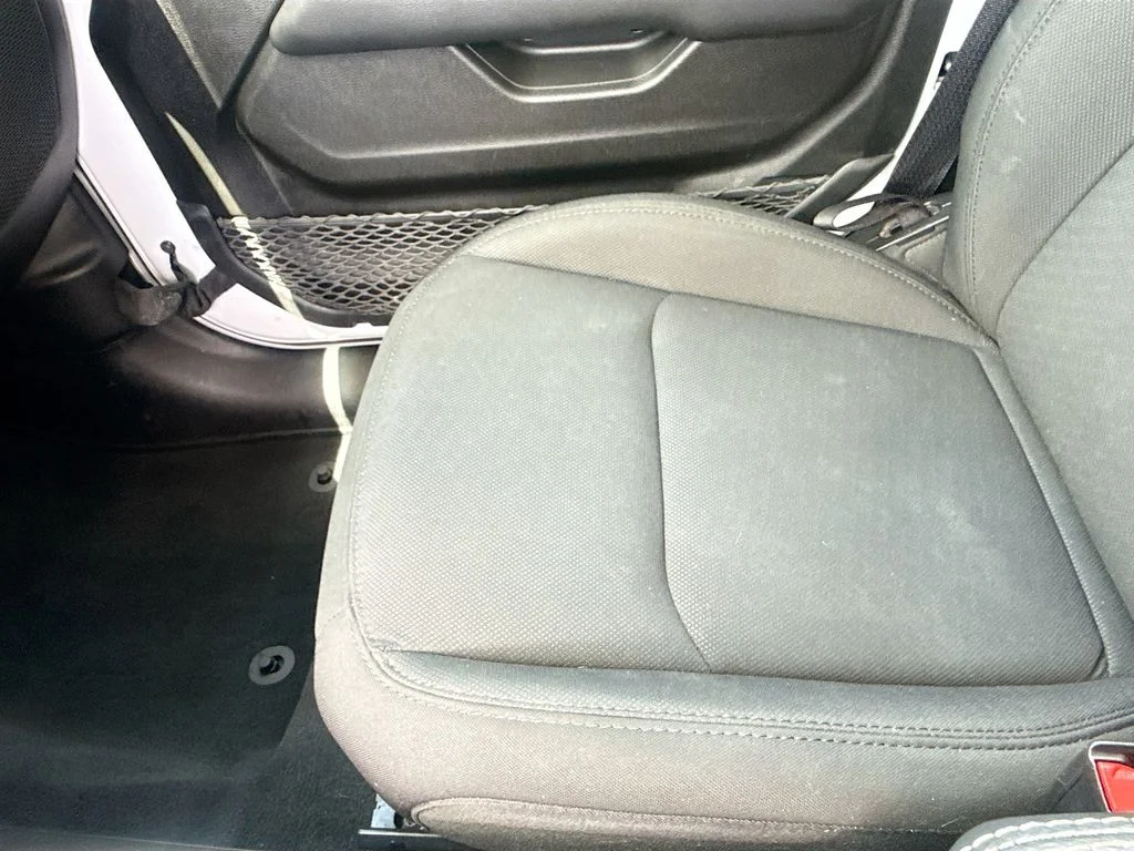 Used 2022 White Jeep Unlimited Sahara image 22