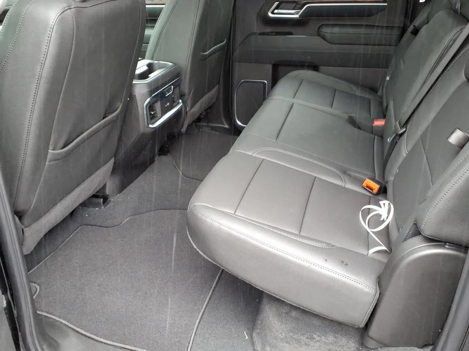 New 2026 Onyx Black GMC SLT image 6