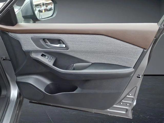 Used 2023 Gray Nissan SV image 20