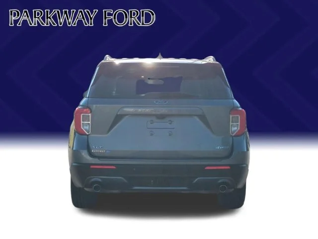 Used 2021 Gray Ford XLT image 4