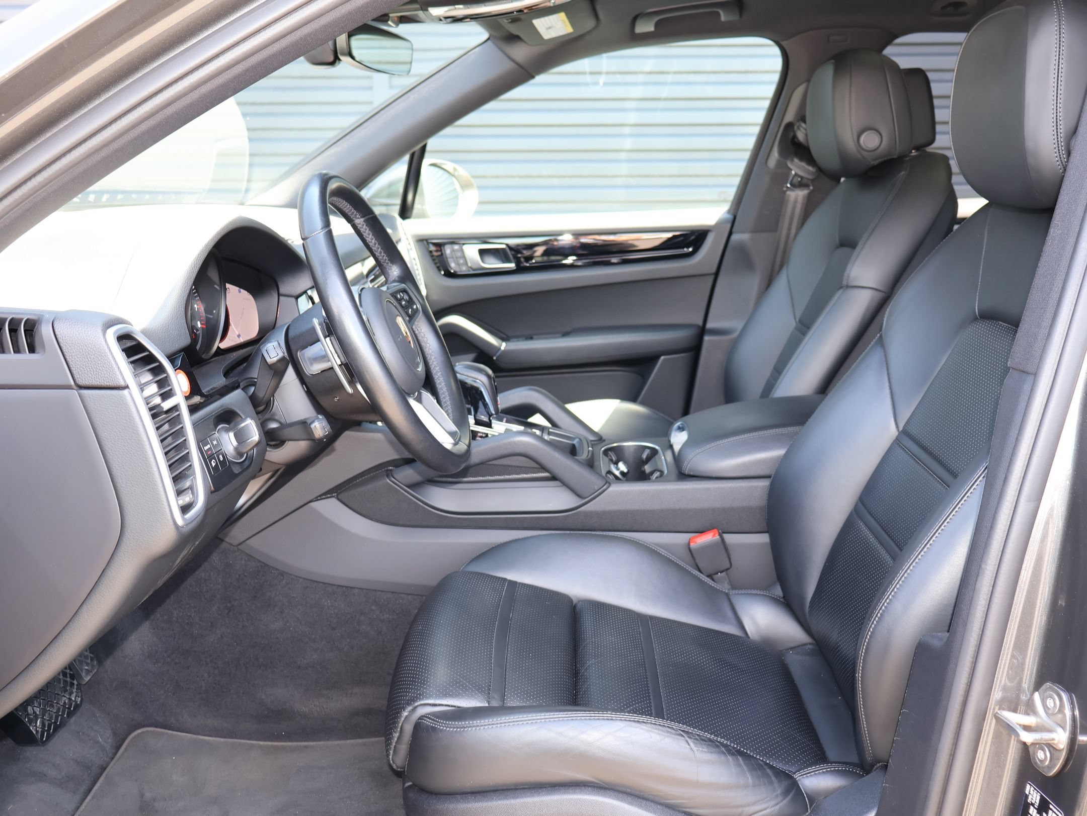 Certified Used 2023 Quartzite Grey Metallic Porsche  image 5