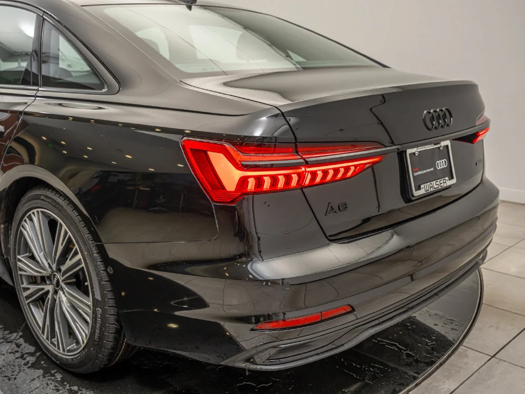 Used 2024 Mythos Black Metallic Audi 45 Premium Plus image 18