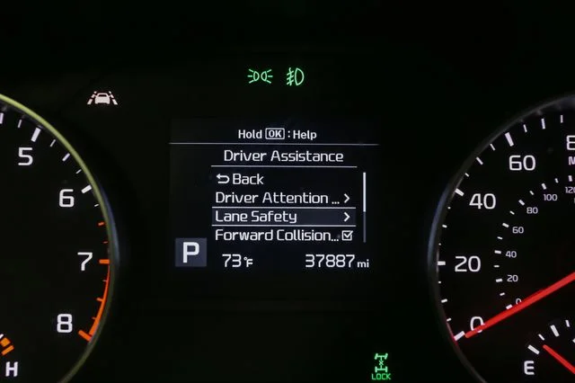 Used 2021 Red Kia LX image 28
