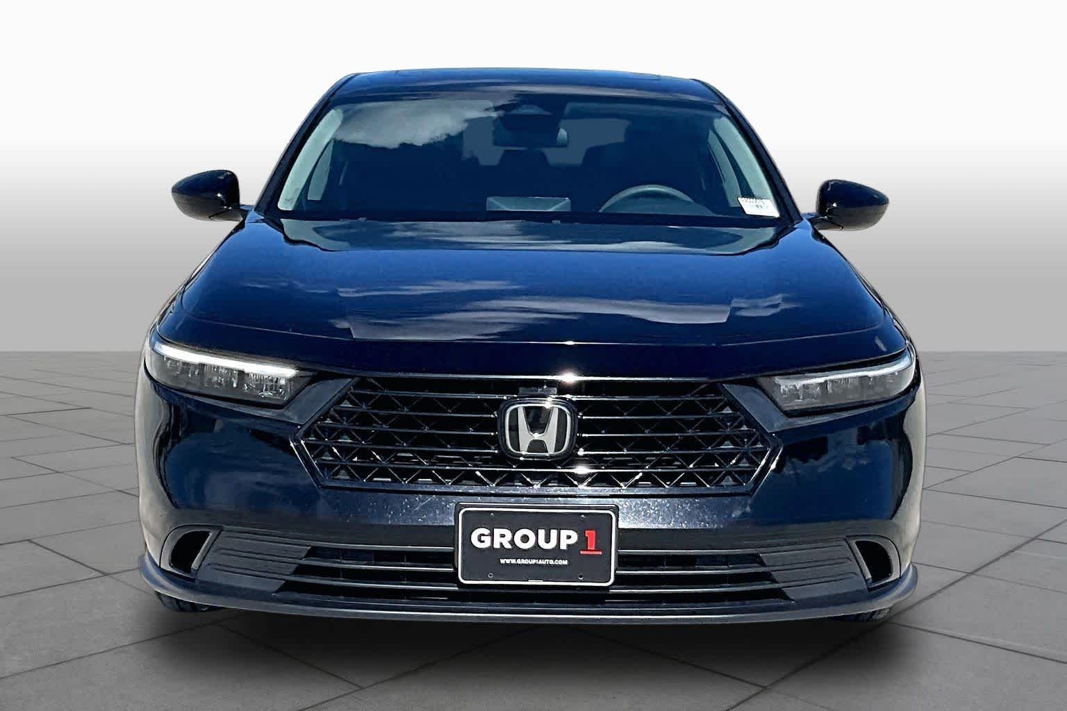 Used 2023 Crystal Black Pearl Honda EX image 4