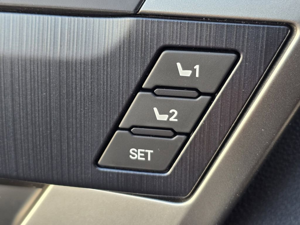 New 2026 Magnetic Gray Metallic Toyota Platinum image 19