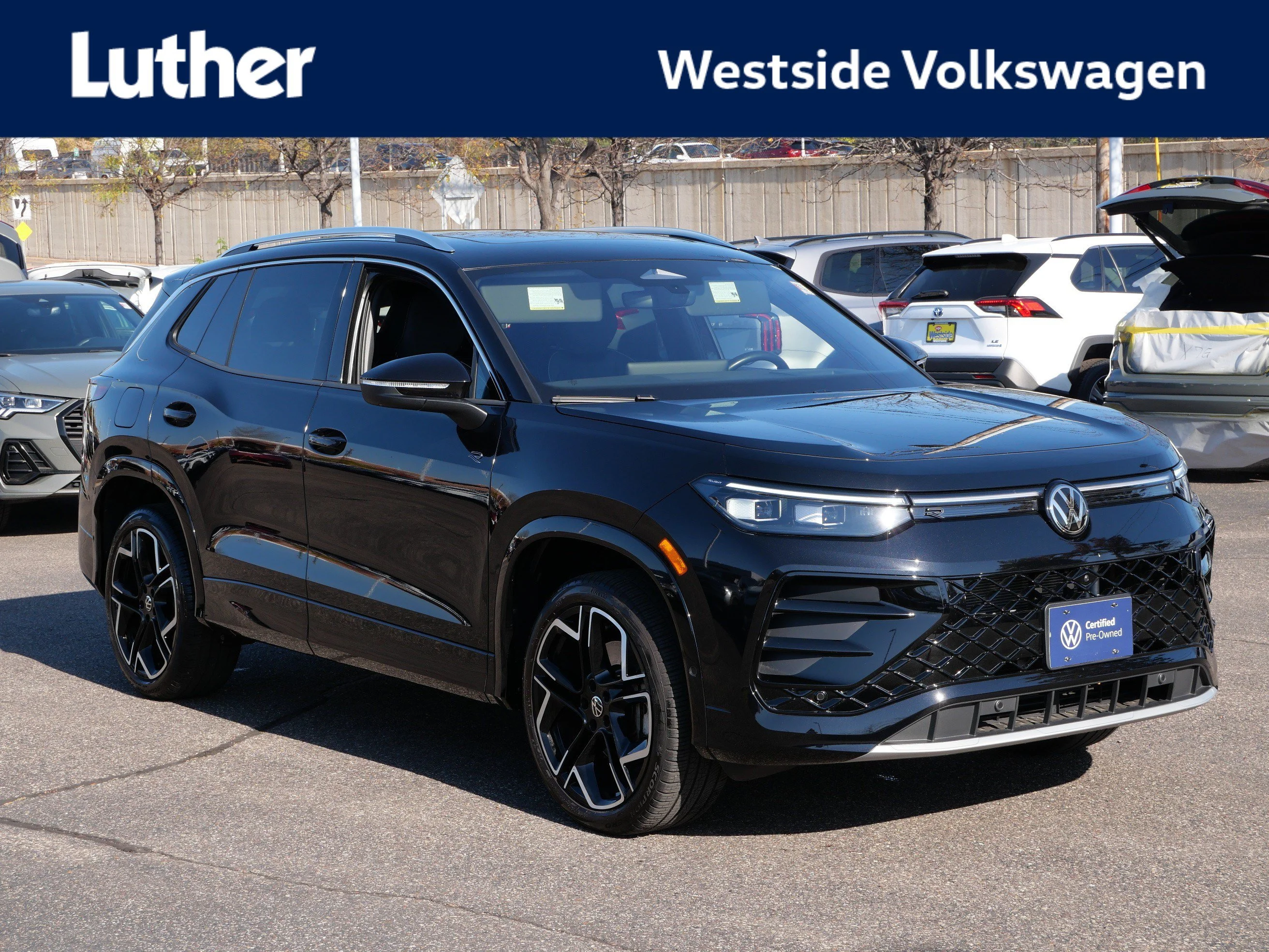 2025 Volkswagen Tiguan SEL R-LINE