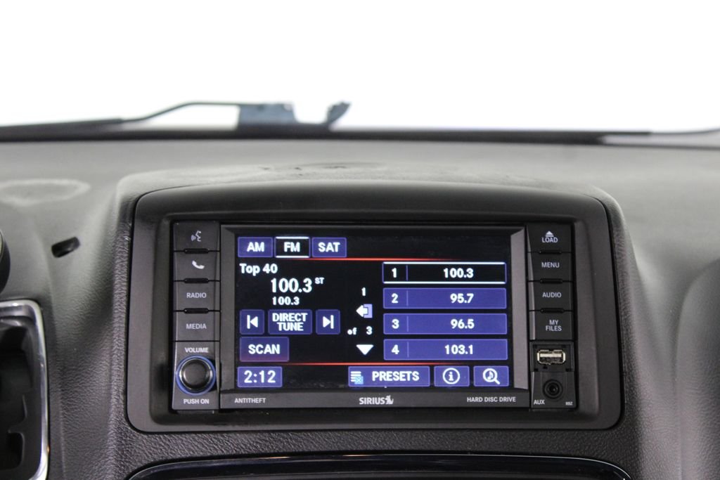 Used 2020 Gray Dodge SE Plus image 8