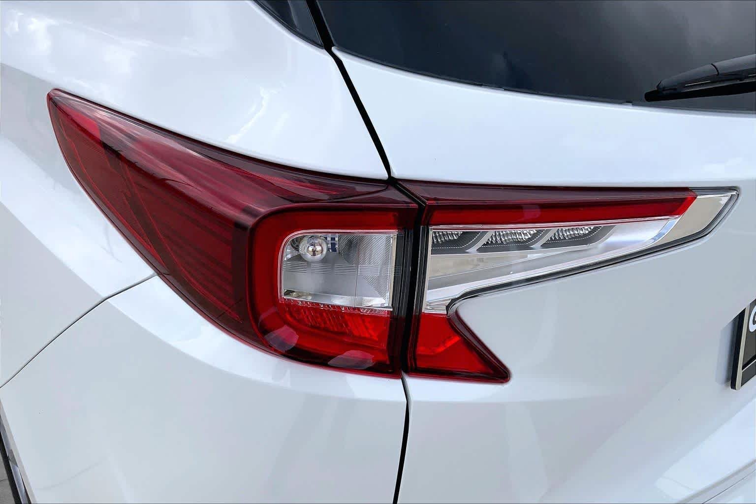 Used 2023 Platinum White Pearl Acura  image 28