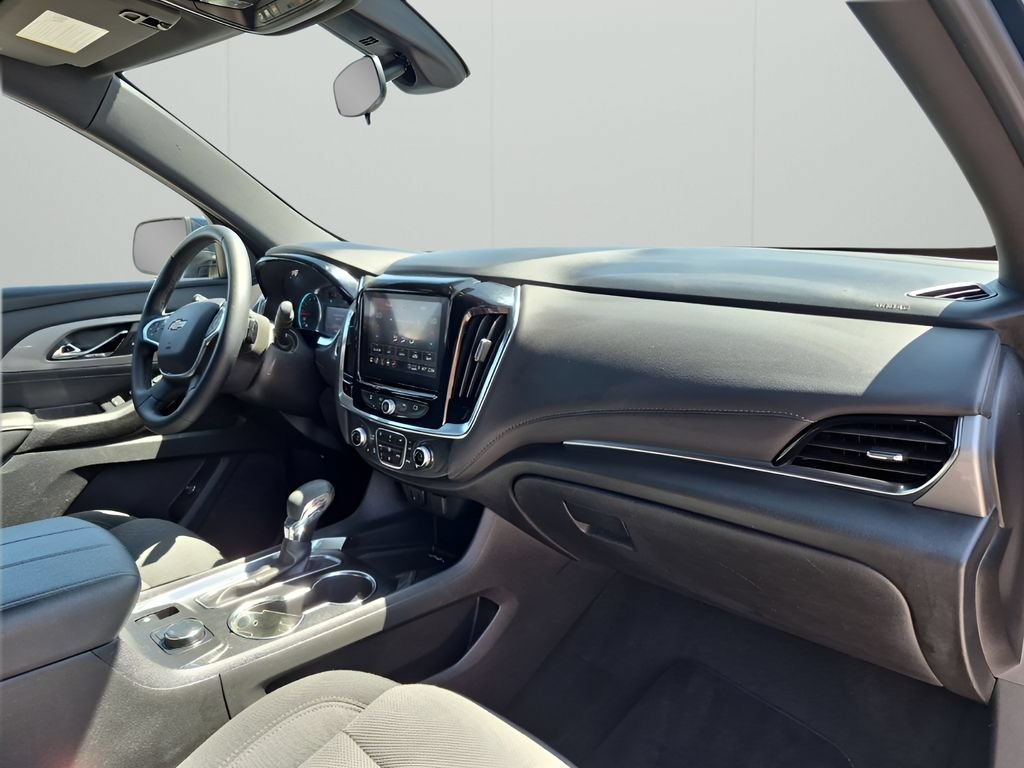 Used 2023 Northsky Blue Metallic Chevrolet LT Cloth image 17