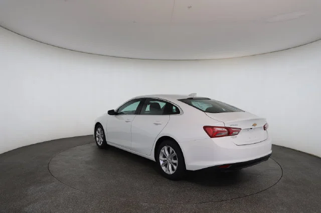 Used 2021 White Chevrolet LT image 11