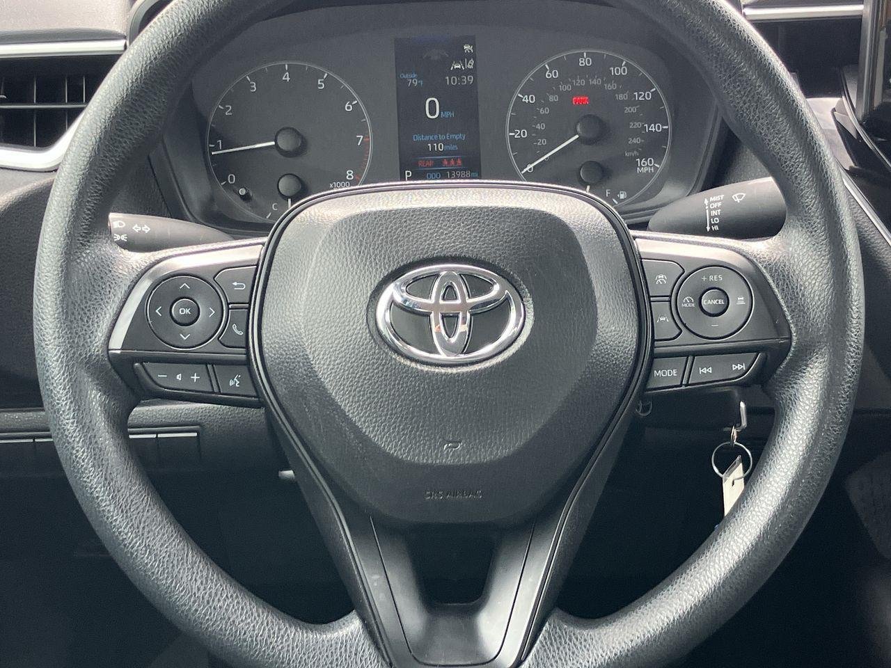 Used 2025 Silver (Classic Silver Metallic) Toyota LE image 18