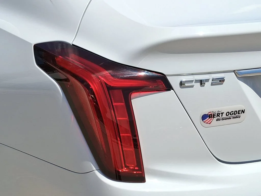 Used 2023 SUMMIT WHITE Cadillac Luxury image 8