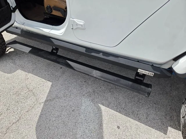 Certified Used 2020 White Jeep Rubicon image 22