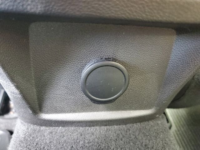 Used 2022 Red Cadillac V-Series image 10