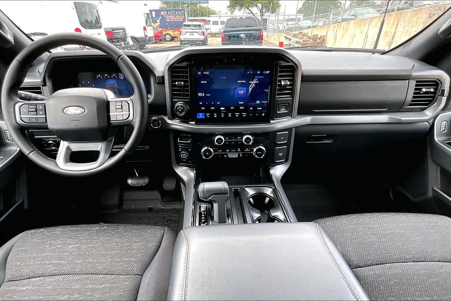 Used 2025 Agate Black Metallic Ford XLT image 16