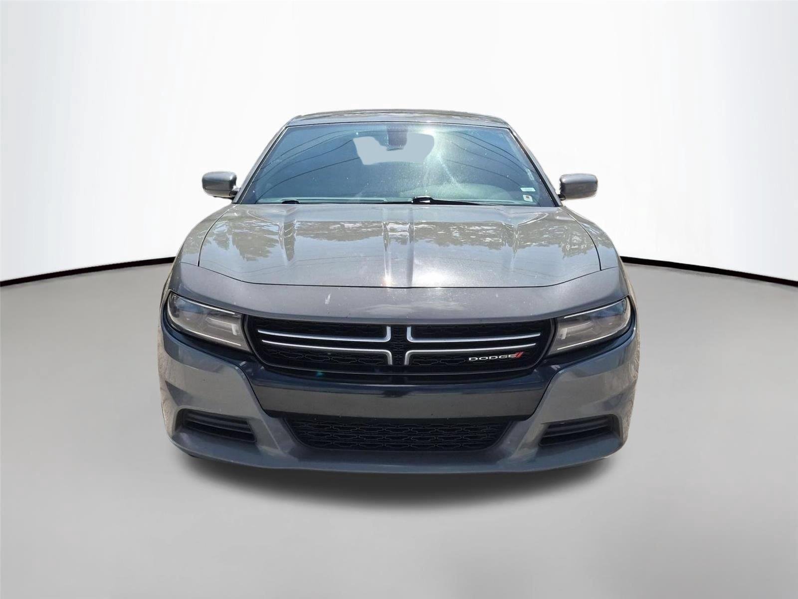 Used 2017 Destroyer Gray Clearcoat Dodge SE image 8