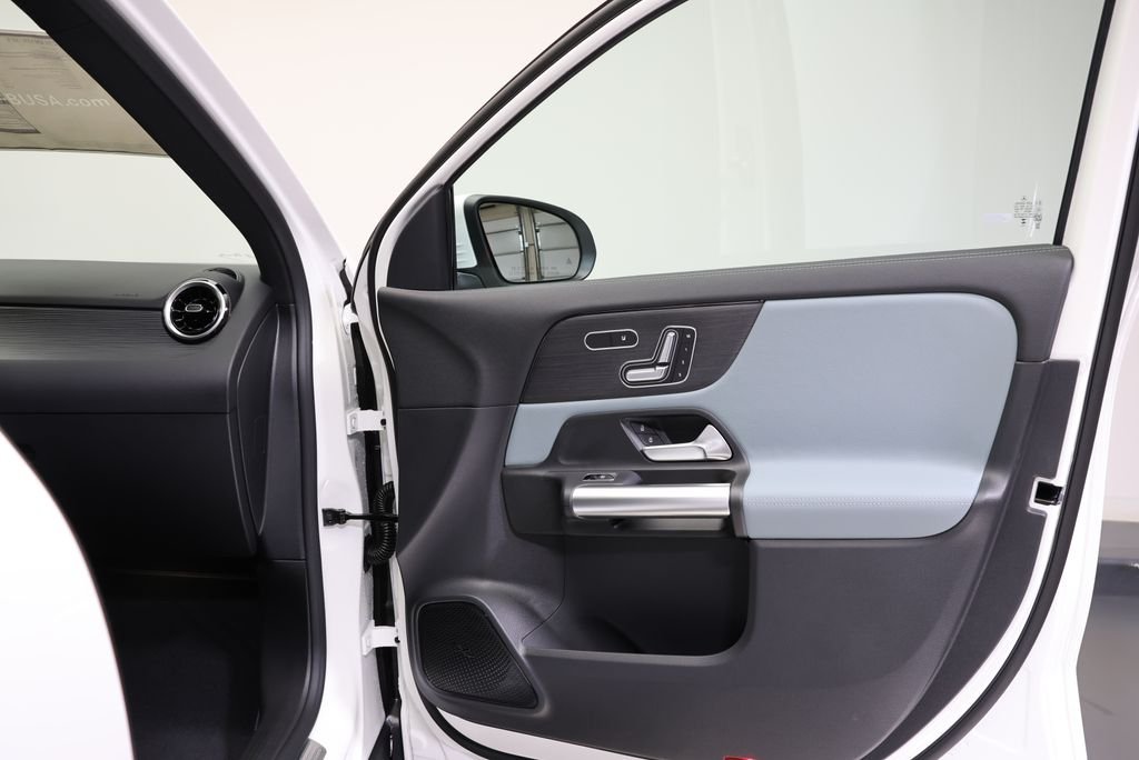 Certified Used 2026 Polar White Mercedes-Benz GLA 250 image 46