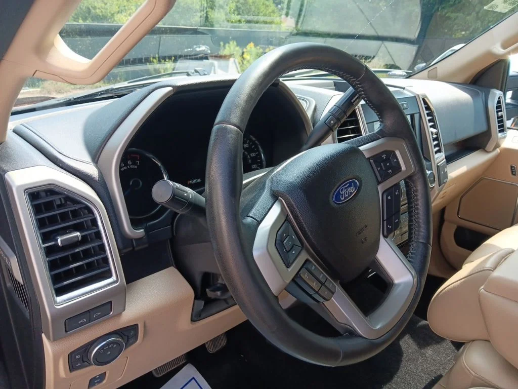 Used 2017 Bronze Fire Metallic Ford Lariat image 15