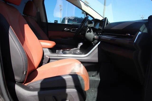 2023 Kia Carnival SX Prestige - Photo 25