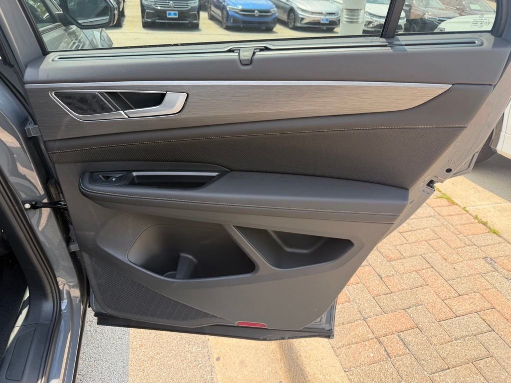 New 2026 Pure Gray Volkswagen 2.0T SE W/TECHNOLOGY image 19