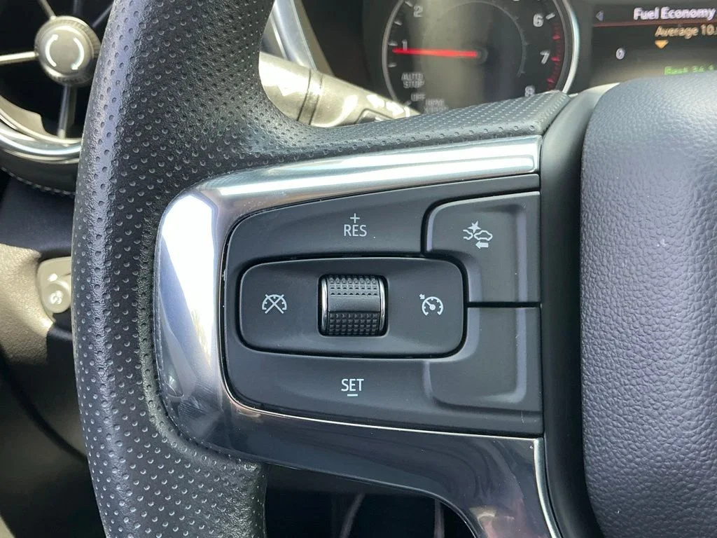 Used 2025 Black Chevrolet LT image 32