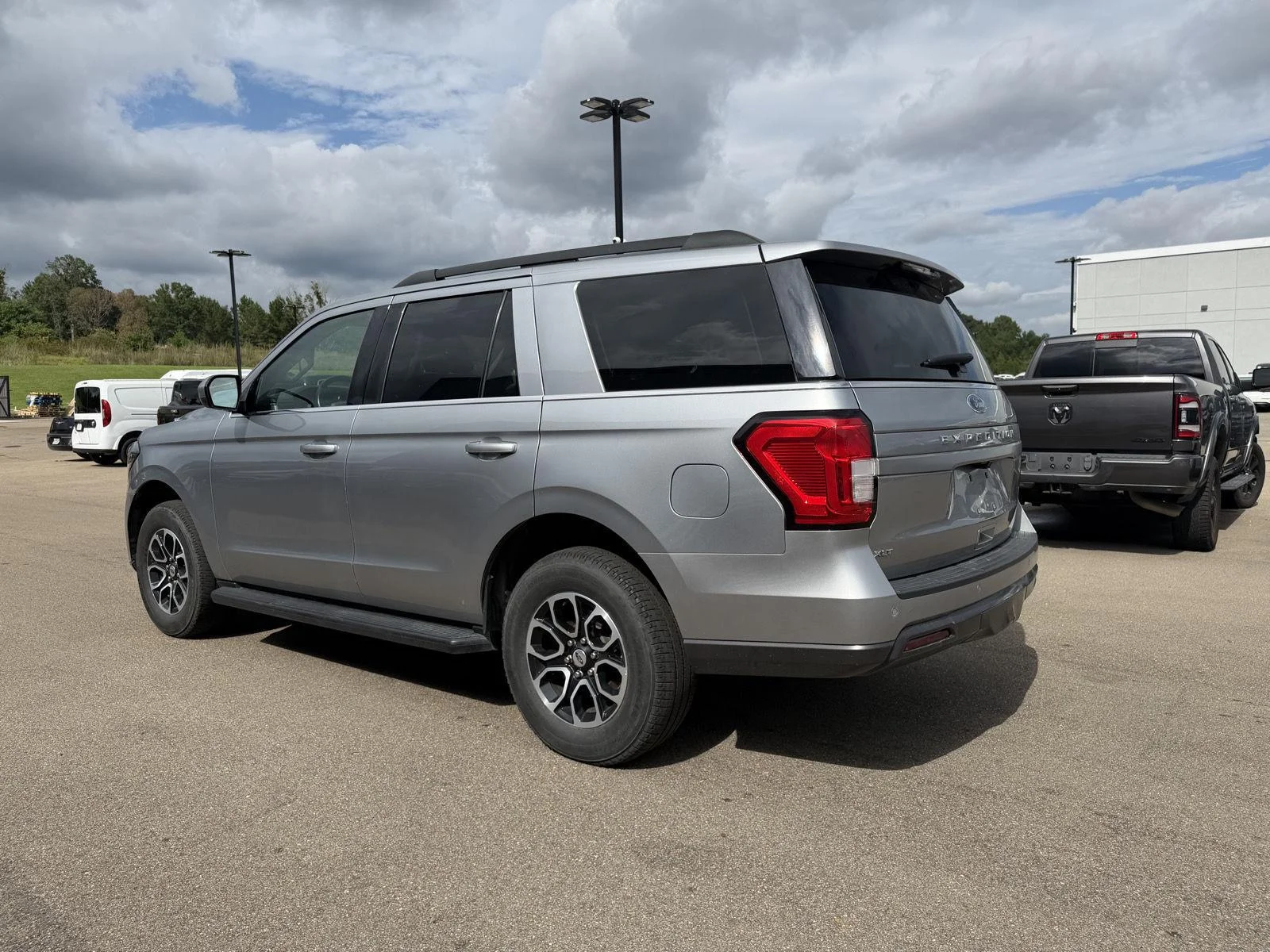 Used 2024 Iconic Silver Ford XLT image 4