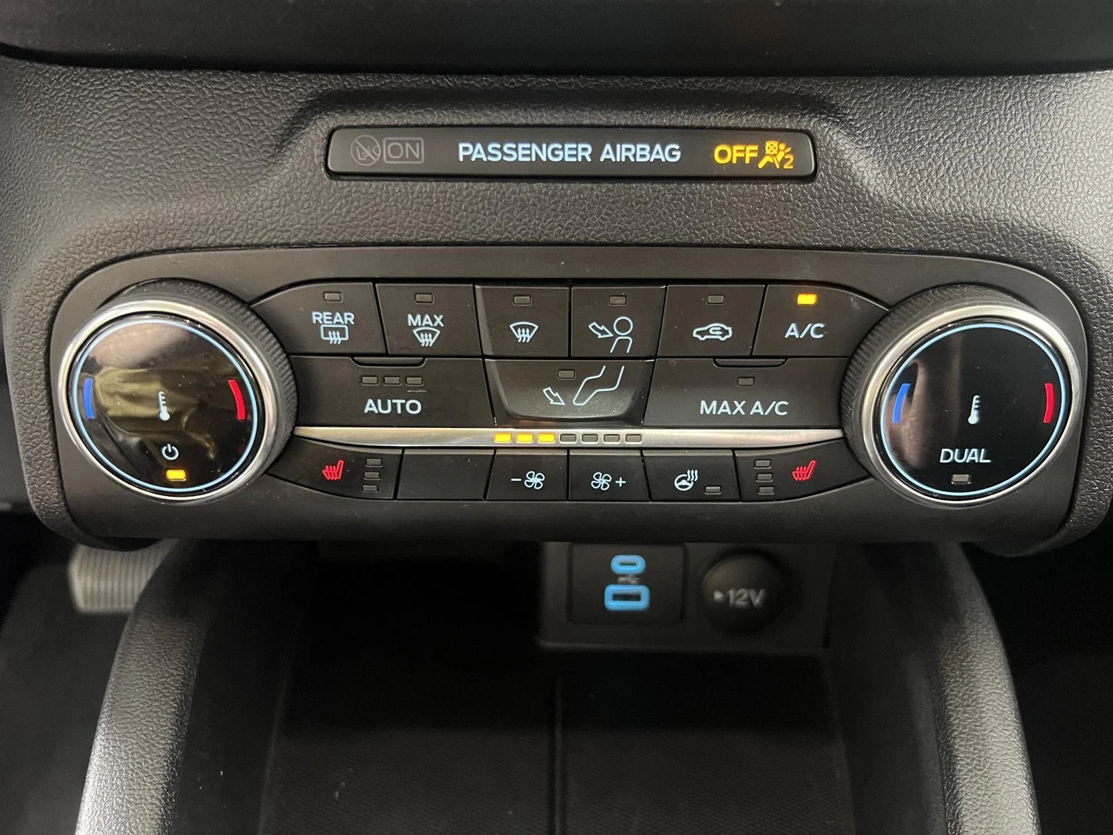 Used 2023 Oxford White Ford Active image 19