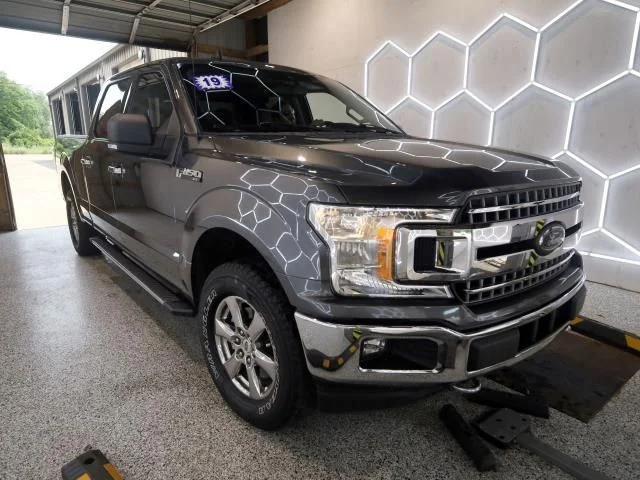 Used 2019 Gray Ford XLT image 1