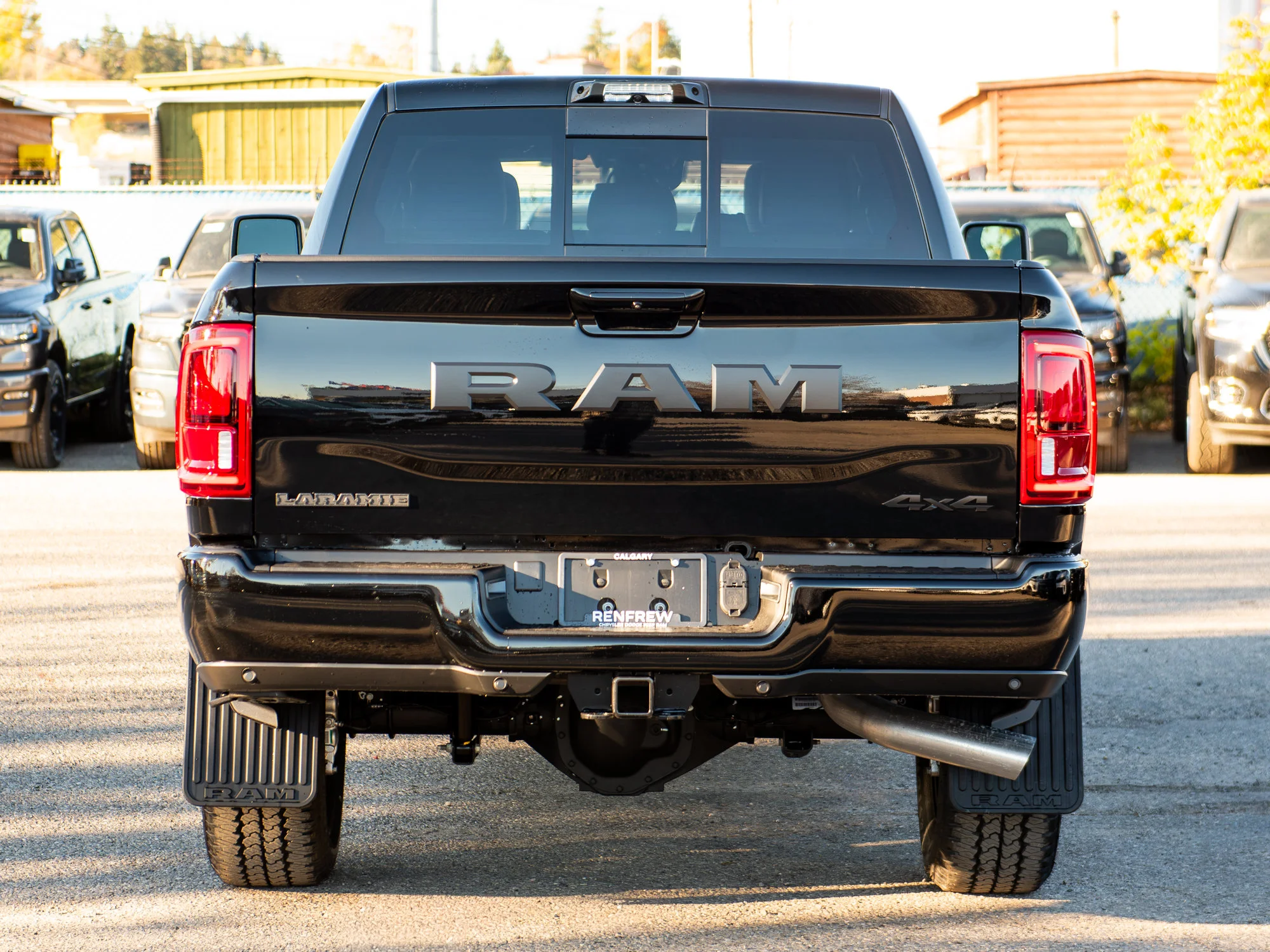 New 2027 Black RAM Laramie Night* Mega Cab 4x4, Sunroof, Heated Leather, 5th Wheel Prep image 5