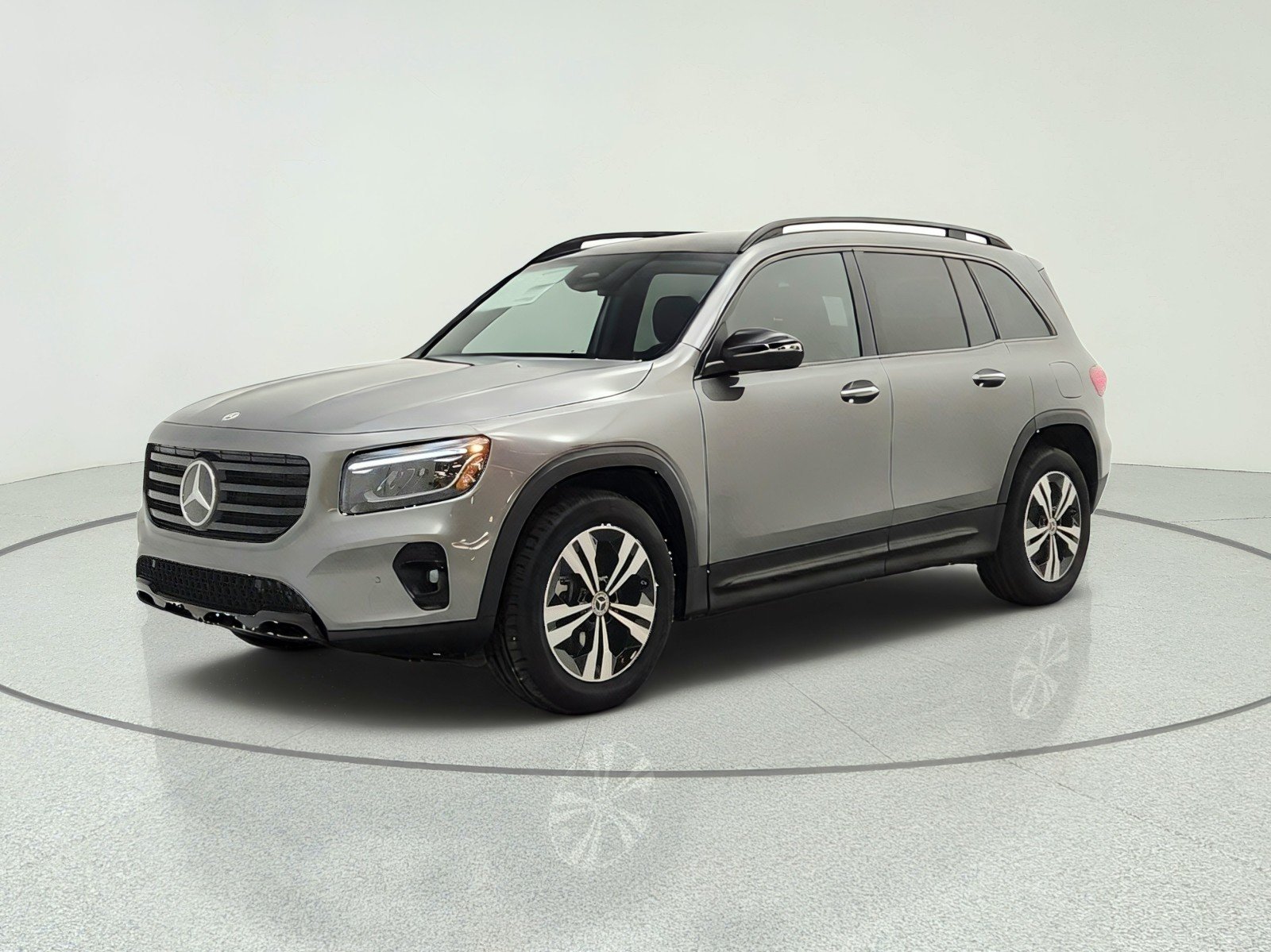 New 2026 Mountain Grey Metallic Mercedes-Benz GLB 250 SUV image 1
