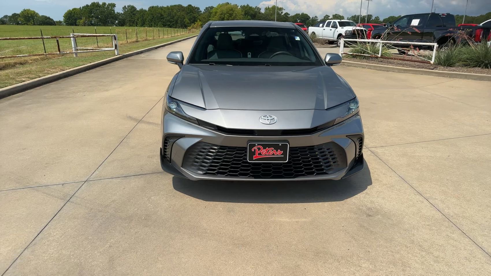 2025 Toyota Camry SE photo 3