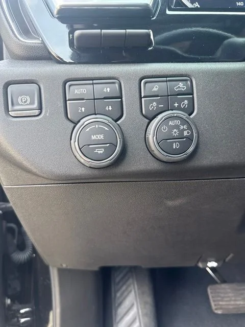 Used 2025 Black Chevrolet LTZ image 33