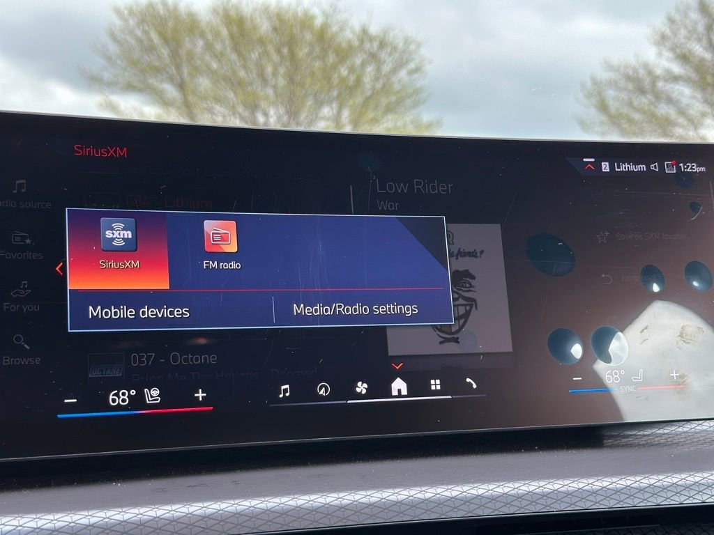 2025 BMW i4 40 - Photo 38