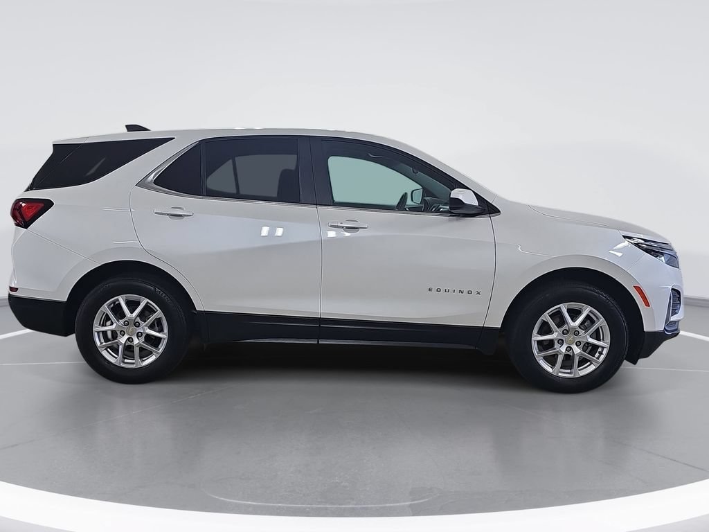 Used 2023 Iridescent Pearl Tricoat Chevrolet LT image 2