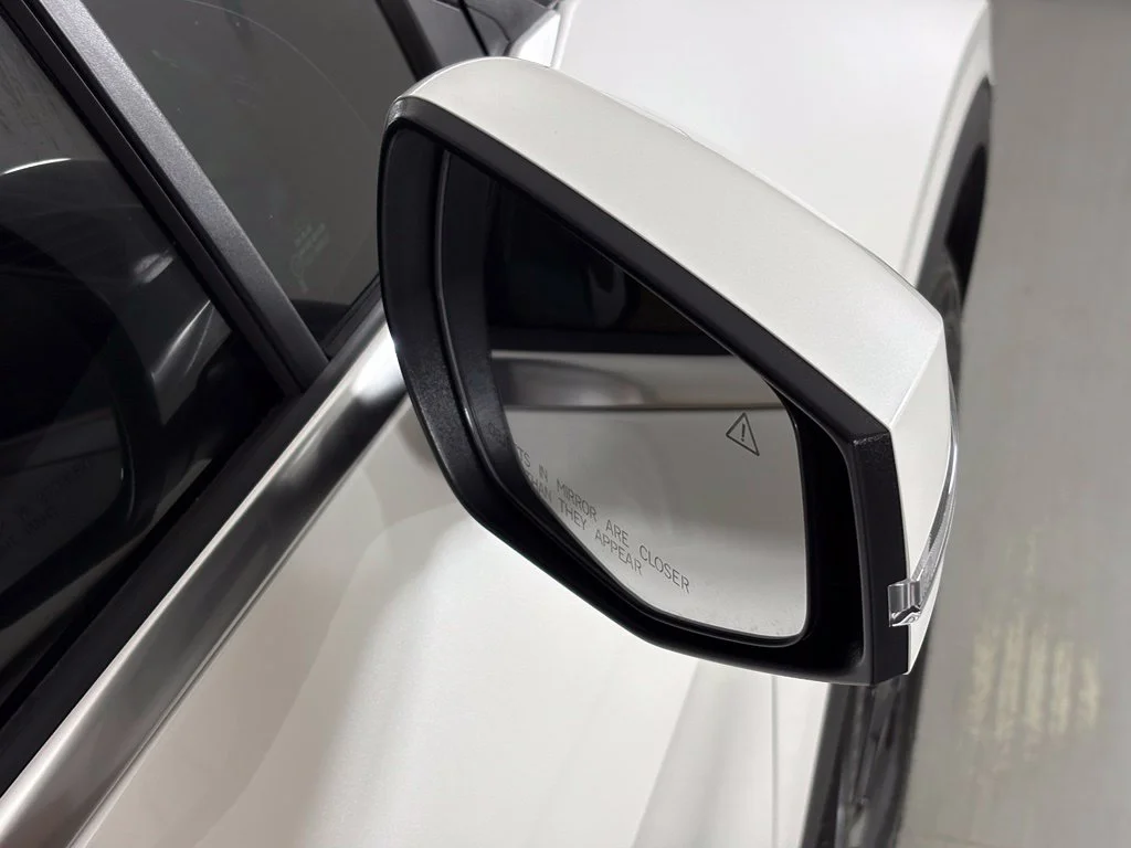 New 2027 Snow White Pearl Kia EX image 13