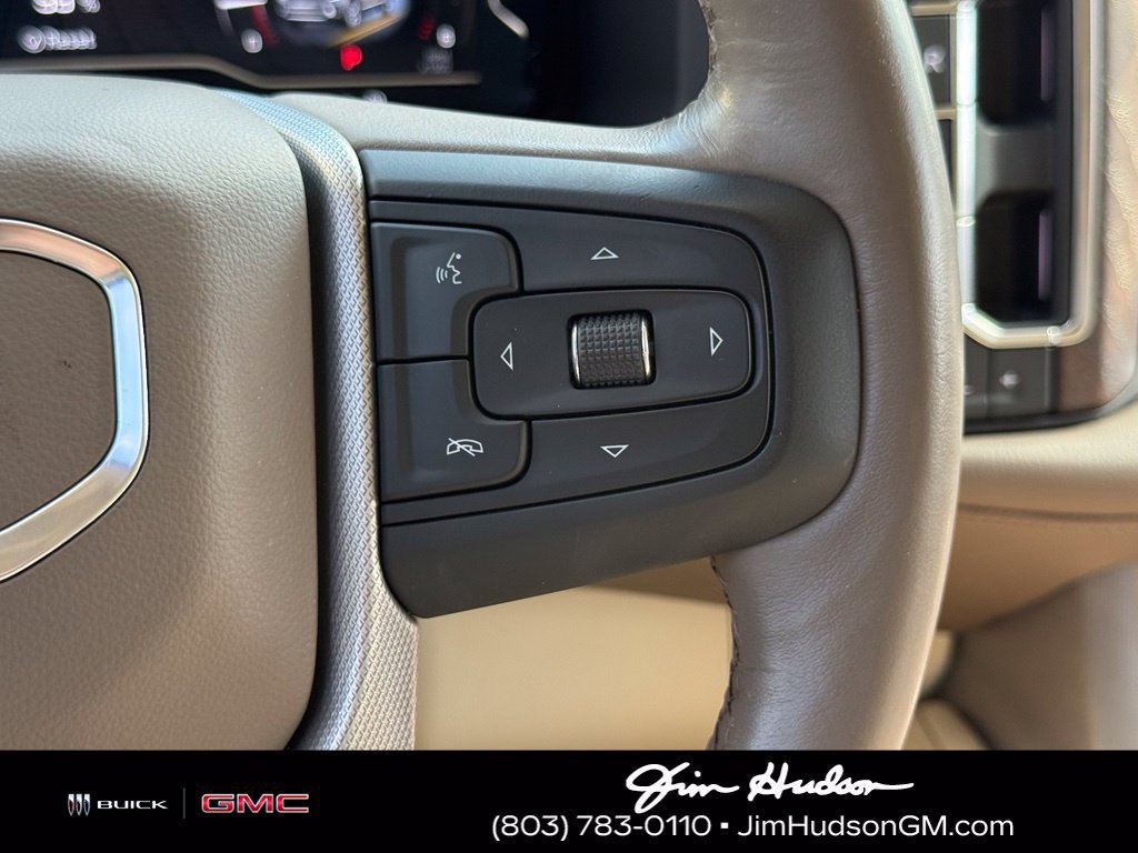 Used 2023 WHITE FROST TRICOAT GMC Denali image 32