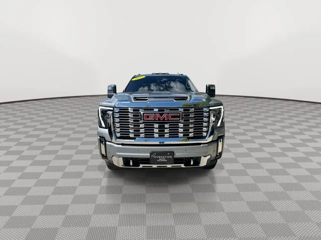 Used 2025 Sterling Metallic GMC Denali image 3